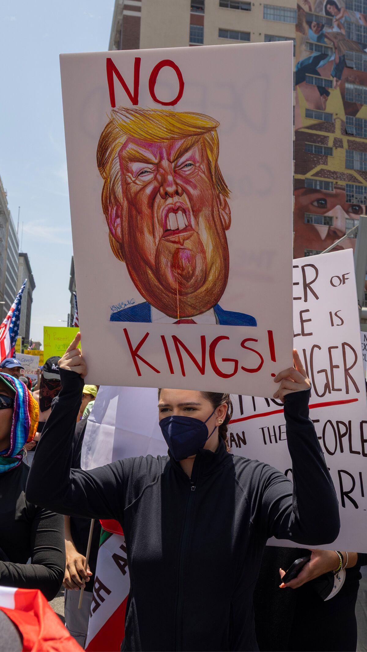 Anti-Trump Protesters Turn Out Across US at ‘No Kings’ Rallies