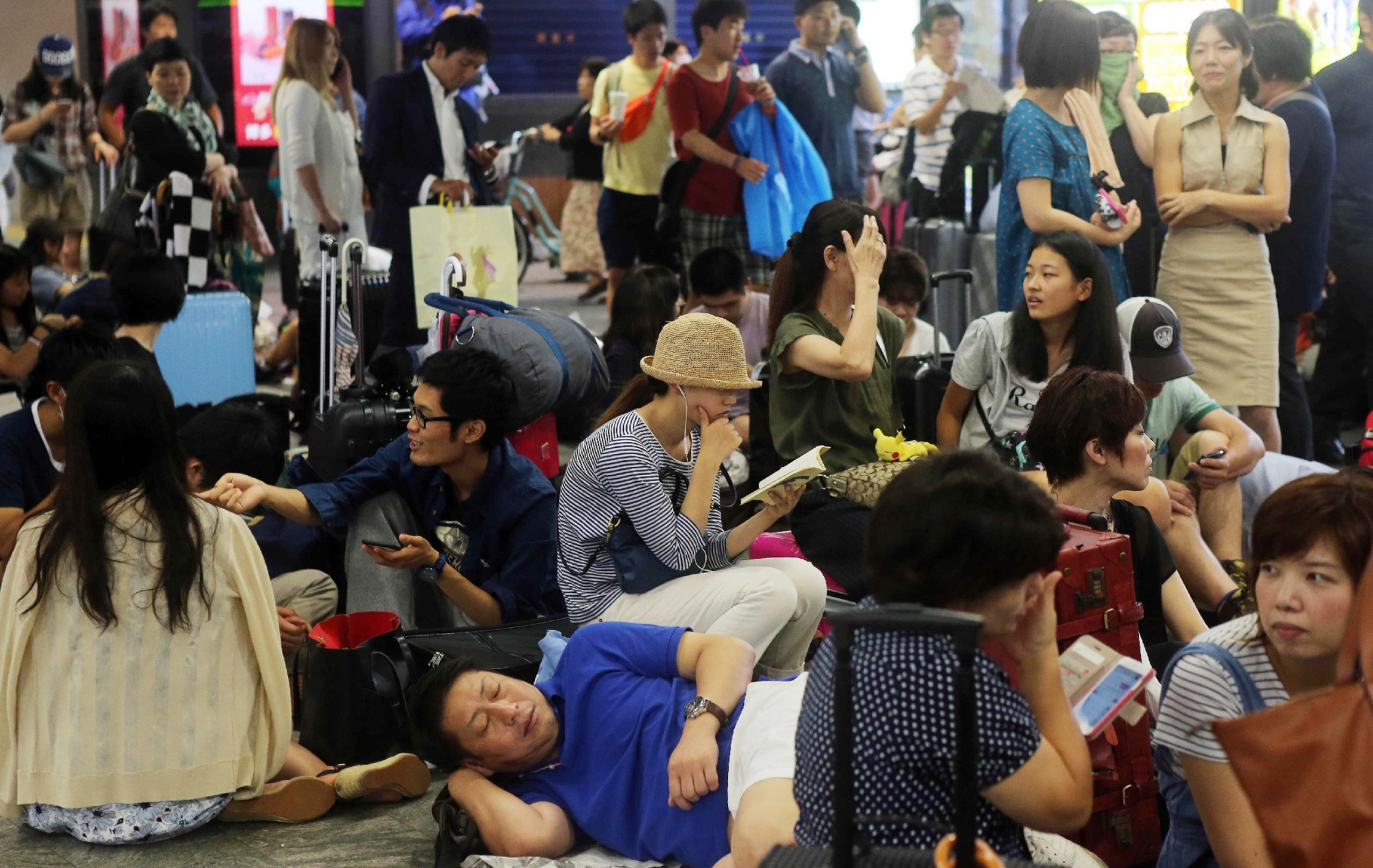 Typhoon Goni Cuts Path Through Japan’s Kyushu; Injuries Reported ...