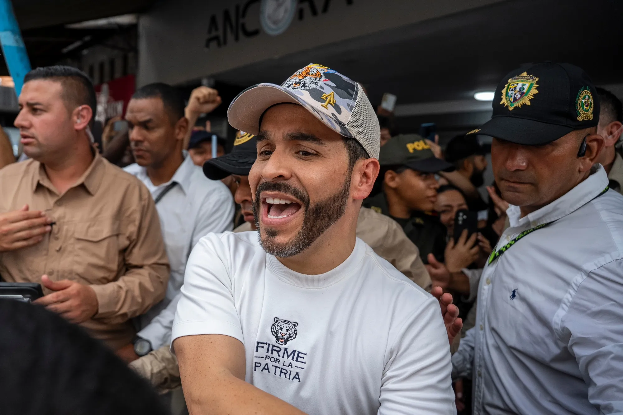 Elecciones Colombia: Mercados apuestan por De la Espriella ante Cepeda - Bloomberg