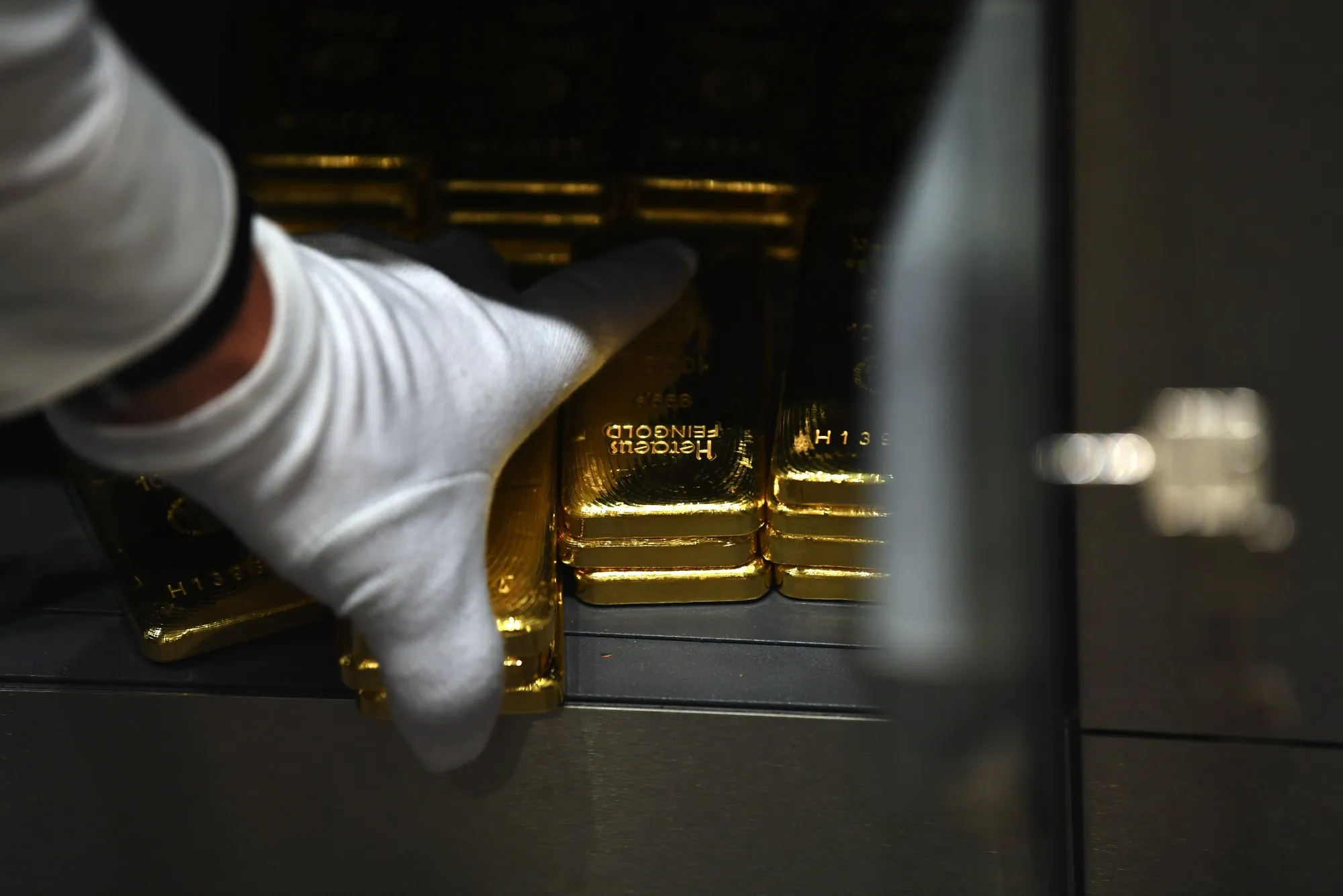 Precious Metals at Pro Aurum KG as Gold, Silver Hit Record Highs