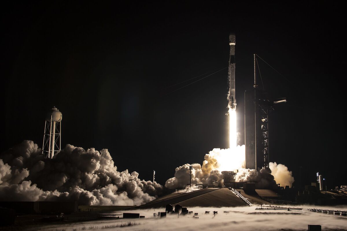 Elon Musk’s SpaceX Plans to Turn CO2 From Atmosphere Into Rocket Fuel ...