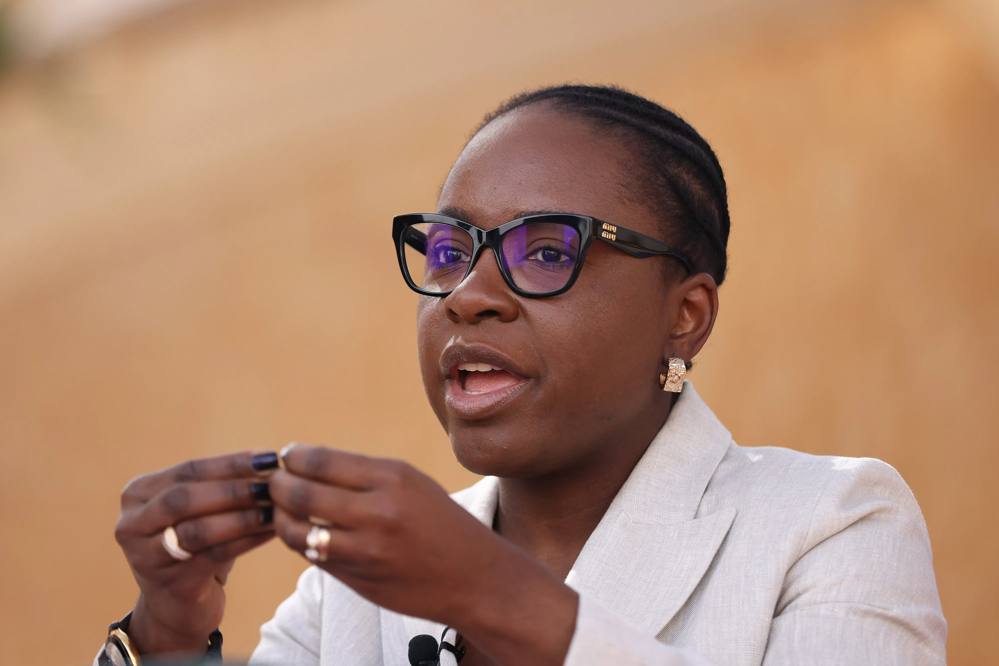 Vera Daves De Sousa.