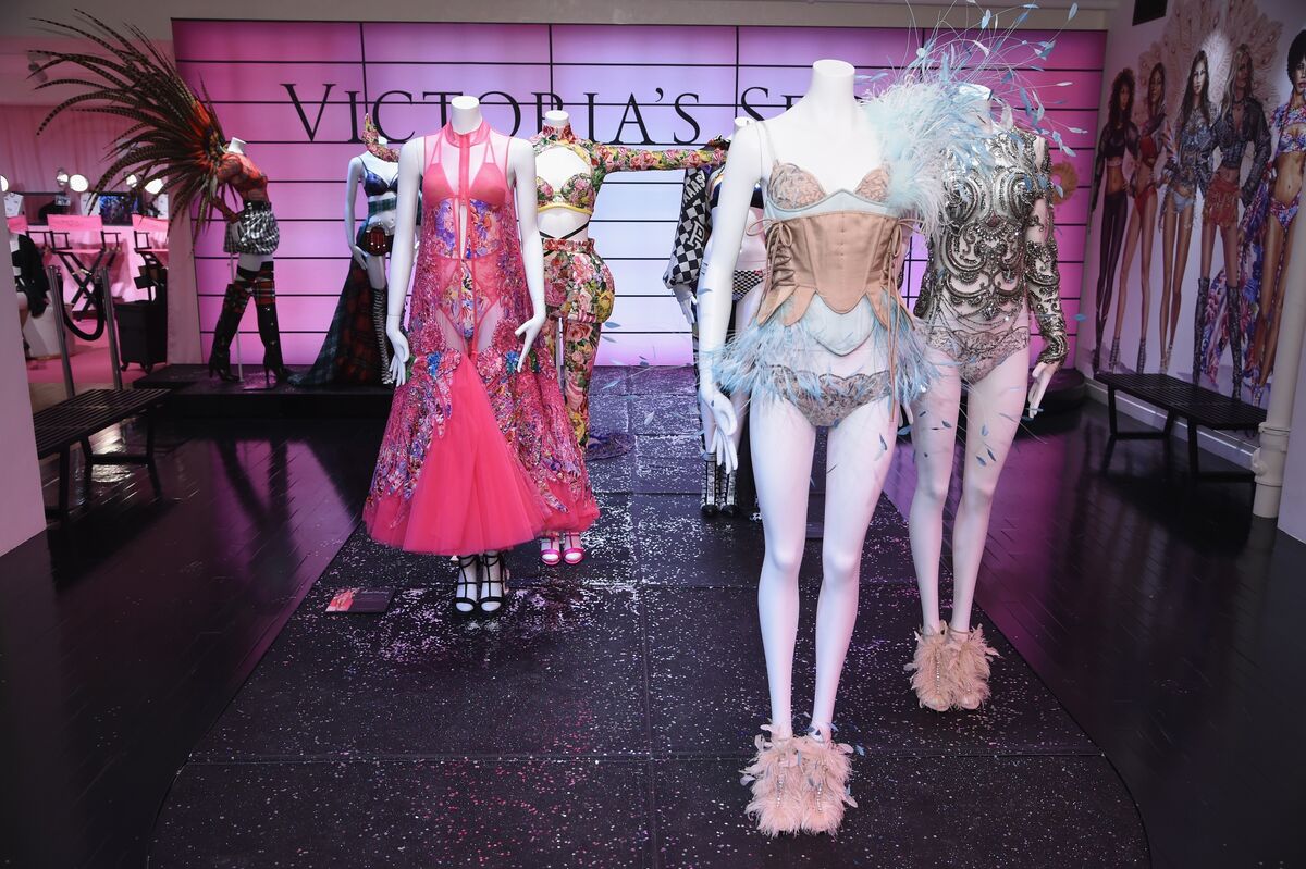 Victoria's Secret Hot Mess Makes Parent L Brands a Risk - Bloomberg