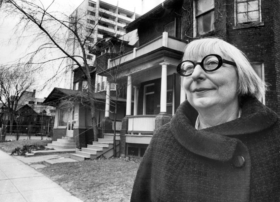 Jacobs outside her home on Spadina Road in Toronto in 1968.