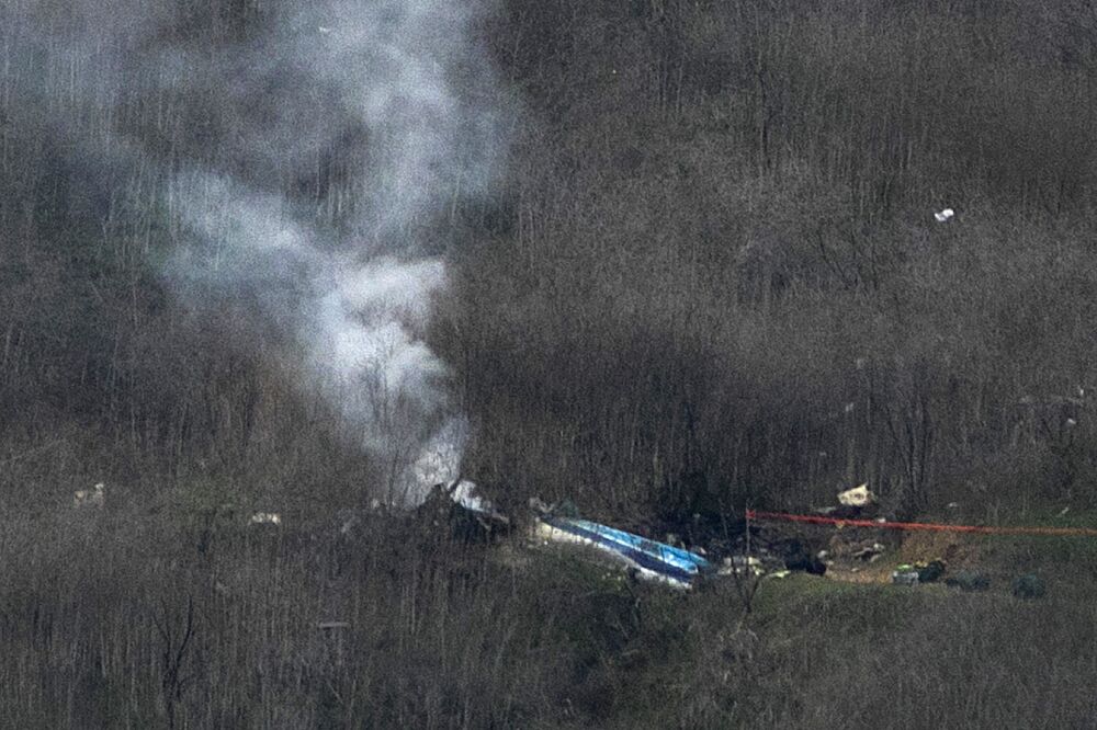 Kobe Bryant Crash Pilot Failed To Follow Training To Avoid Fatal Incident Ntsb Bloomberg