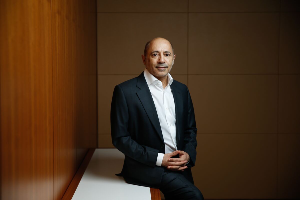 bloomberg.com - Nishant Kumar - Hedge Fund Titan Howard Helps Abu Dhabi Morph Into a Global Hub