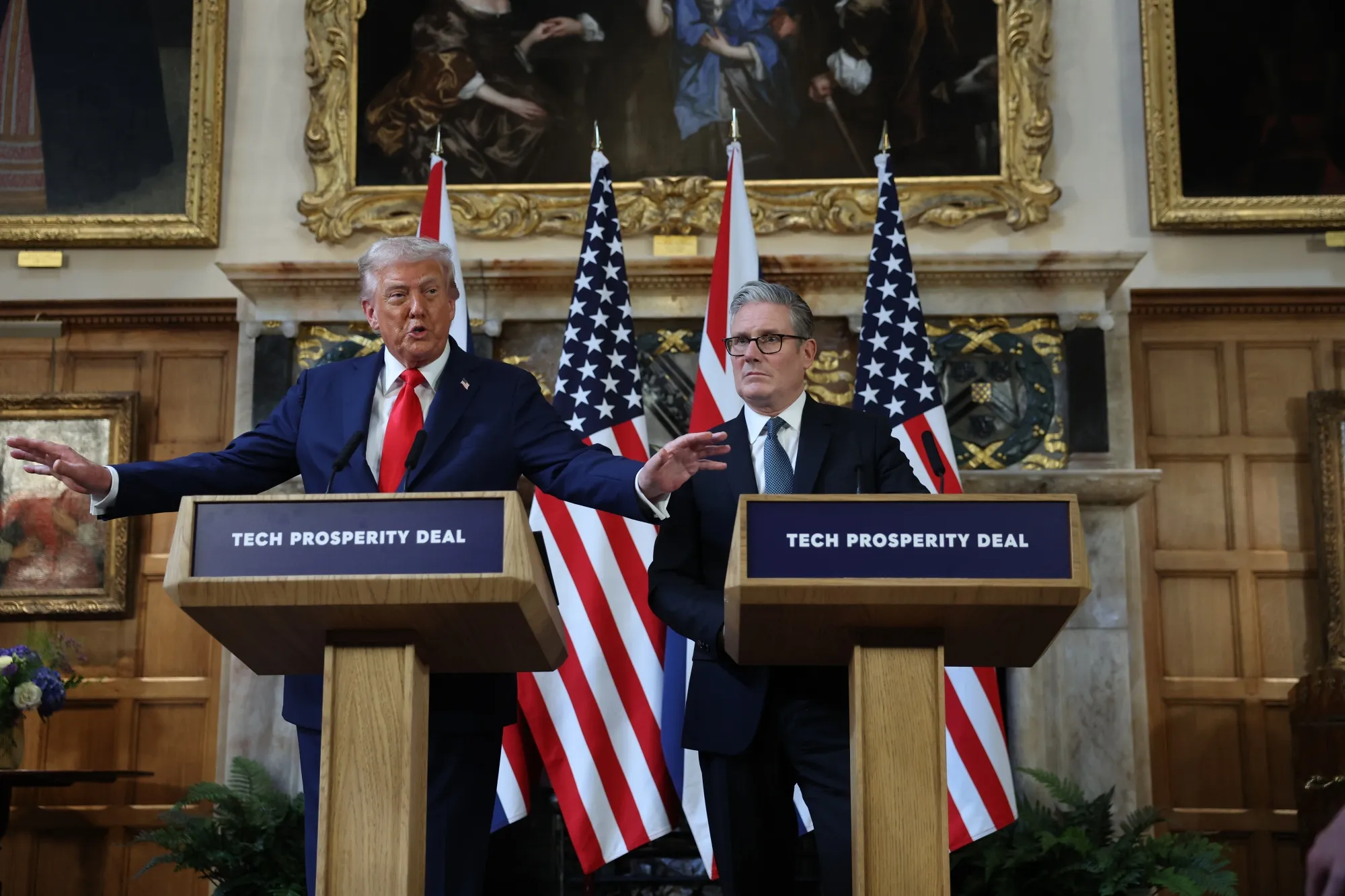 US President Donald Trump and UK Prime Minister Keir Starmer&nbsp;during a news conference at Chequers, near Aylesbury, UK, on Sept. 18.