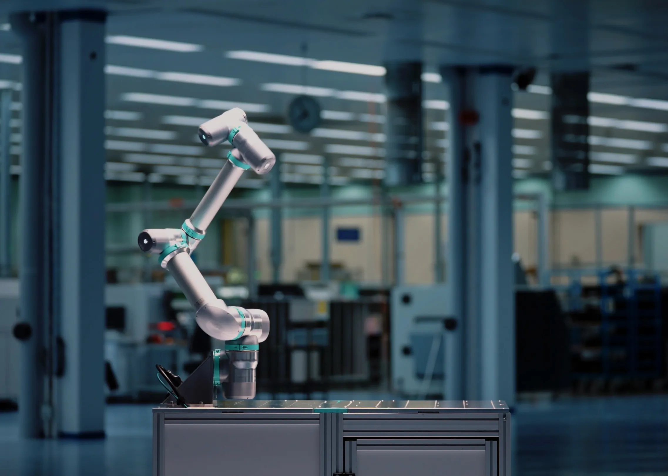 Lightspeed Backs Robotics Startup in $100 Million Round - Bloomberg