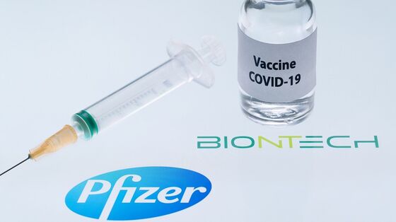 Pfizer, BioNTech Near 2020 Vaccine Target, Easing Output Concern