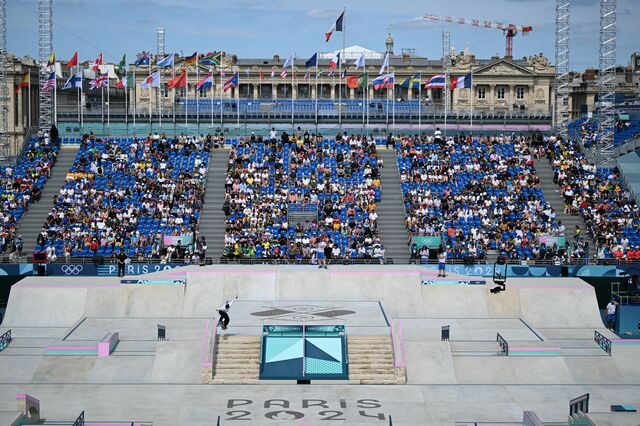 A crowd watches the women's street skateboarding prelims during the Paris 2024 Olympic Games.