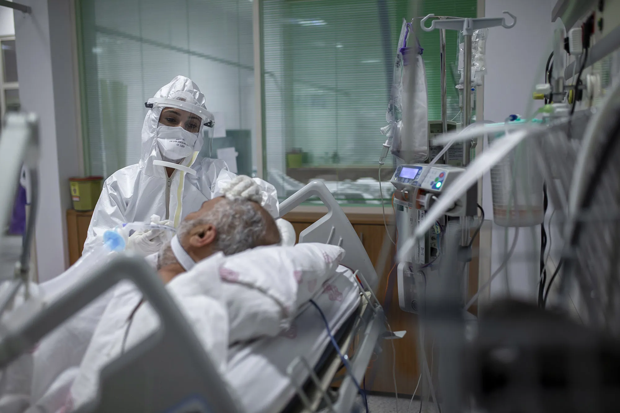 A nurse takes care of a coronavirus patient&nbsp;in Istanbul, on May 1.