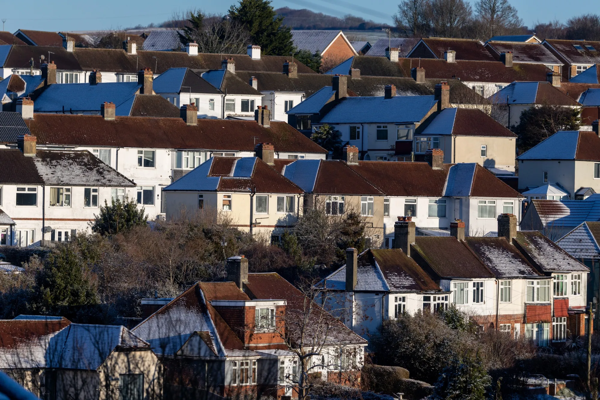House Prices in London's 'Stockbroker Belt' Drop Most in 2025