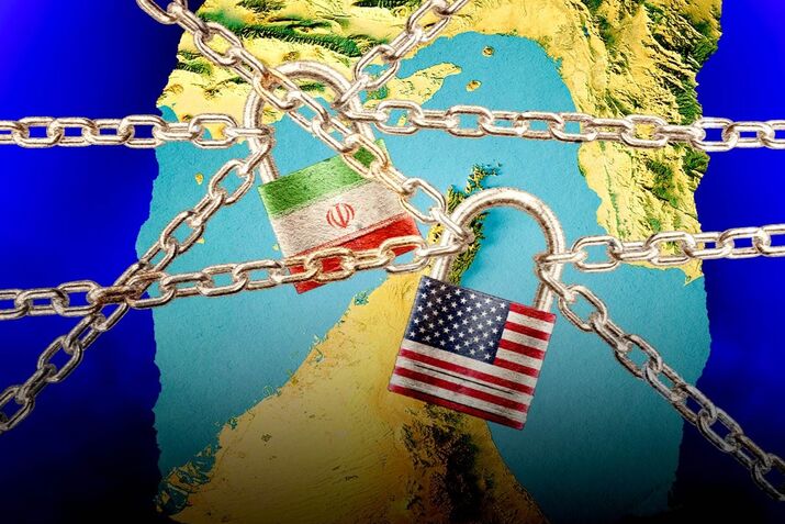 IMAGE_IRAN_US_LOCKS_STRAIT_OF_HORMUZ