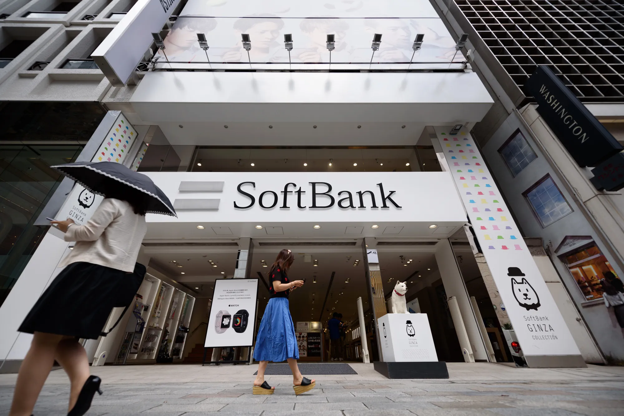 SoftBank Stores as Shares Dive After Masayoshi Son's $32 Billion Takeover of ARM