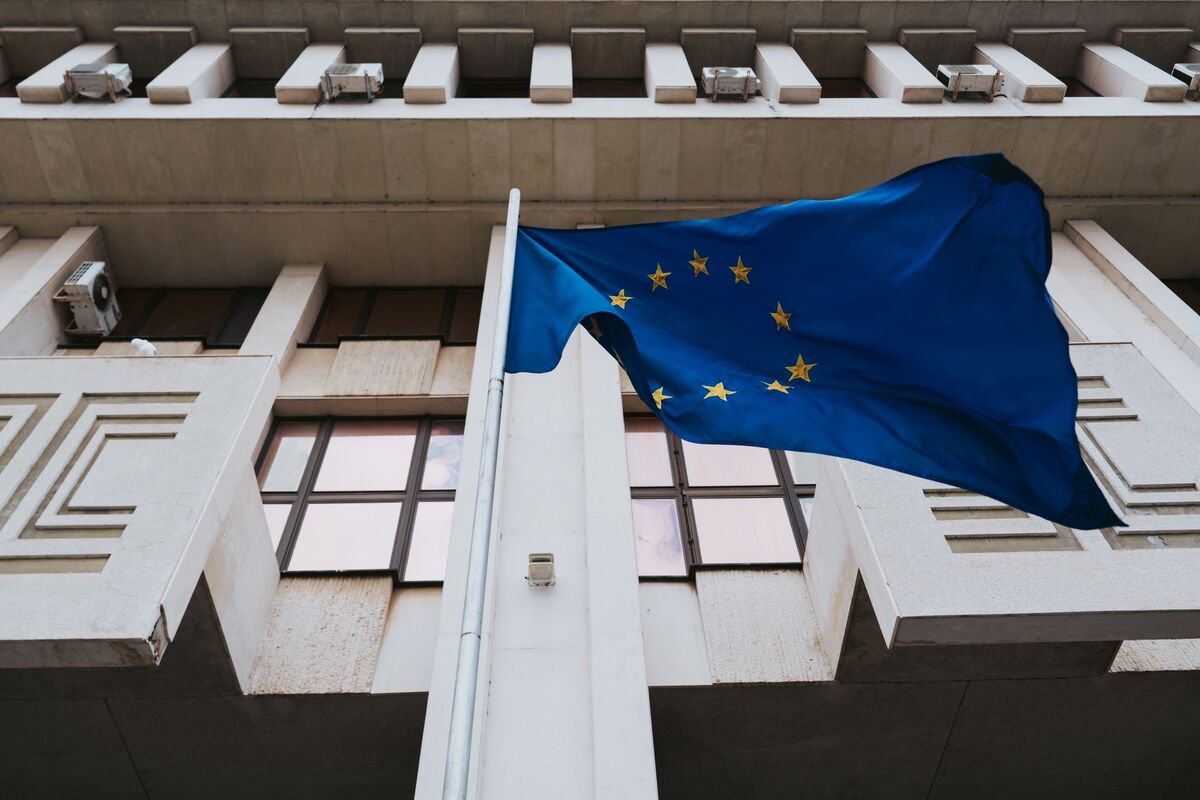 
                            Banks Warn EU Against ‘Unduly Conservative’ Securitization Deal