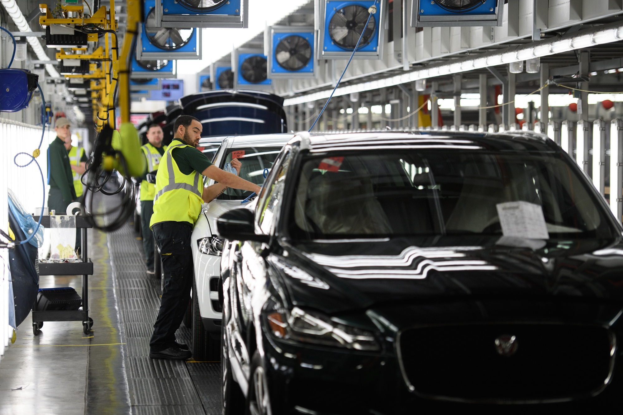 Diese Entscheidung Von Jaguar Land Rover Könnte Die Autoindustrie Für Immer Verändern (Pb Balaji) - p87h7s8