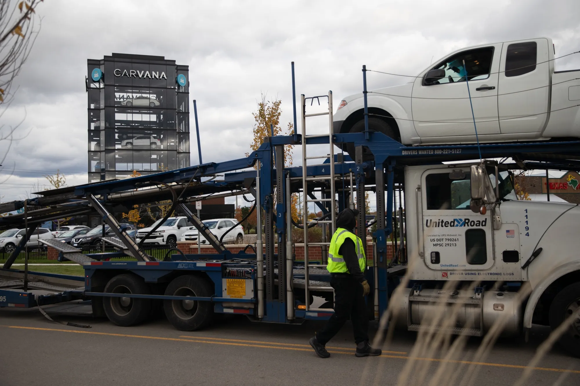Vehicles&nbsp;are&nbsp;placed for sale at a Carvana Vending Machine location in Novi, Michigan, US.