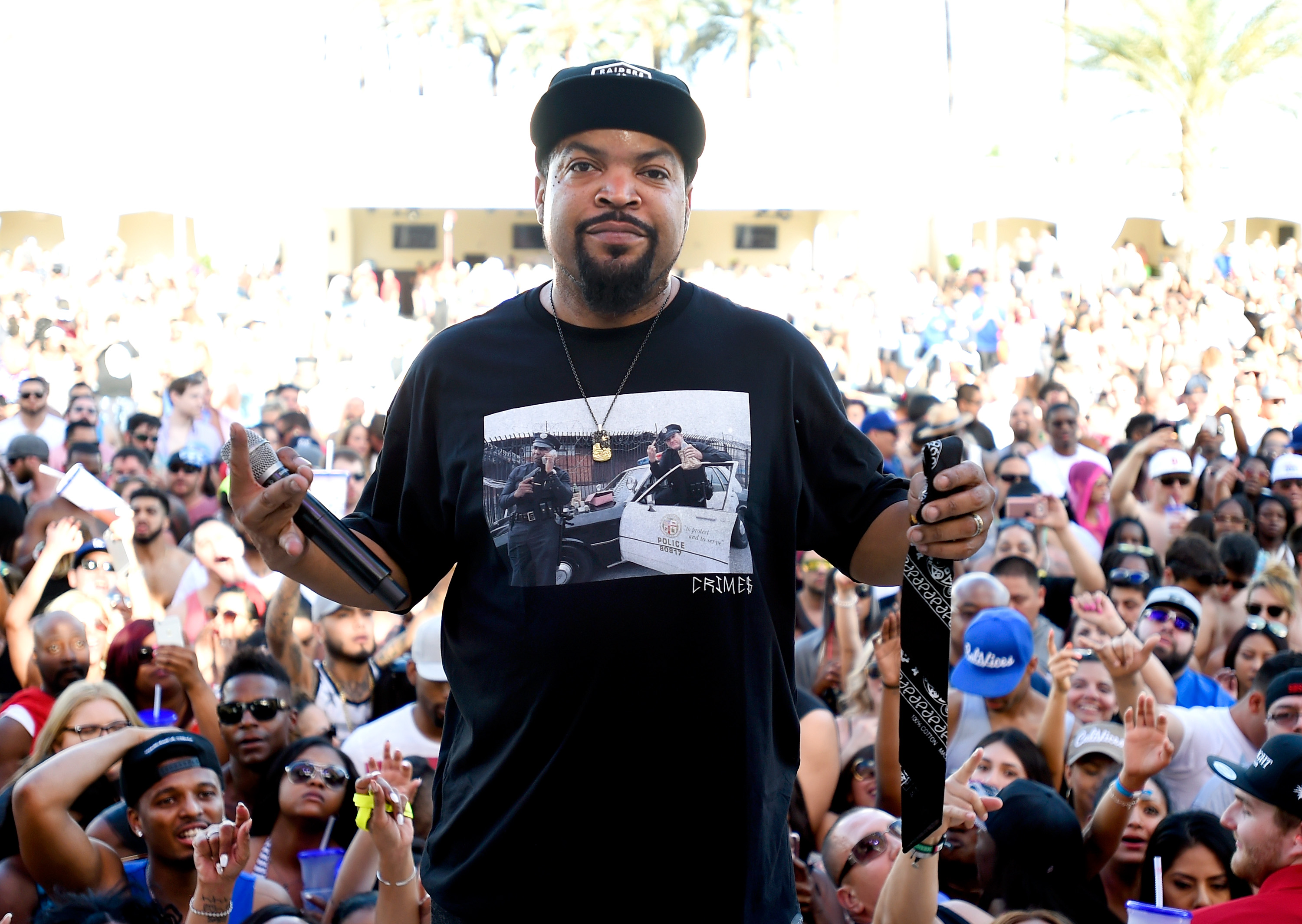 Ice cube 2024. Айс Кьюб. Ice Cube 1992. Ice Cube фото. Ice Cube Trump.