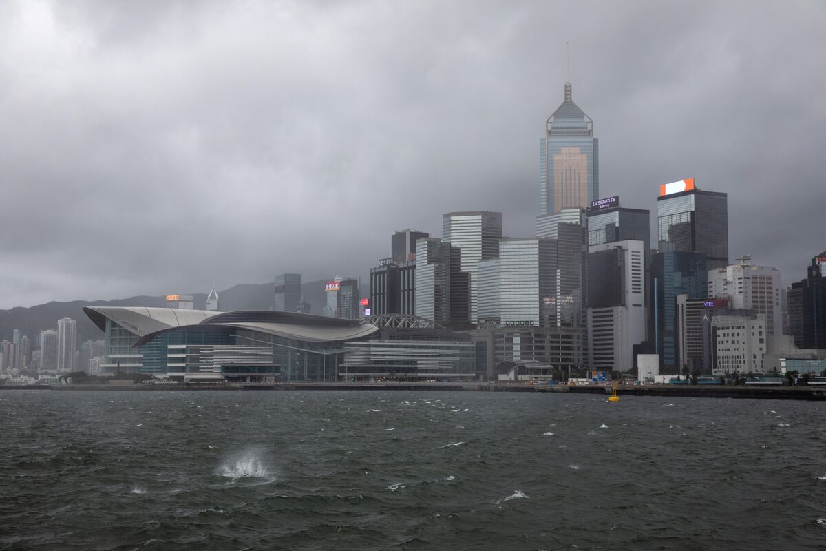 U.S. Bill Throws Another Wrench Into Hong Kong Stock Rebound Bloomberg