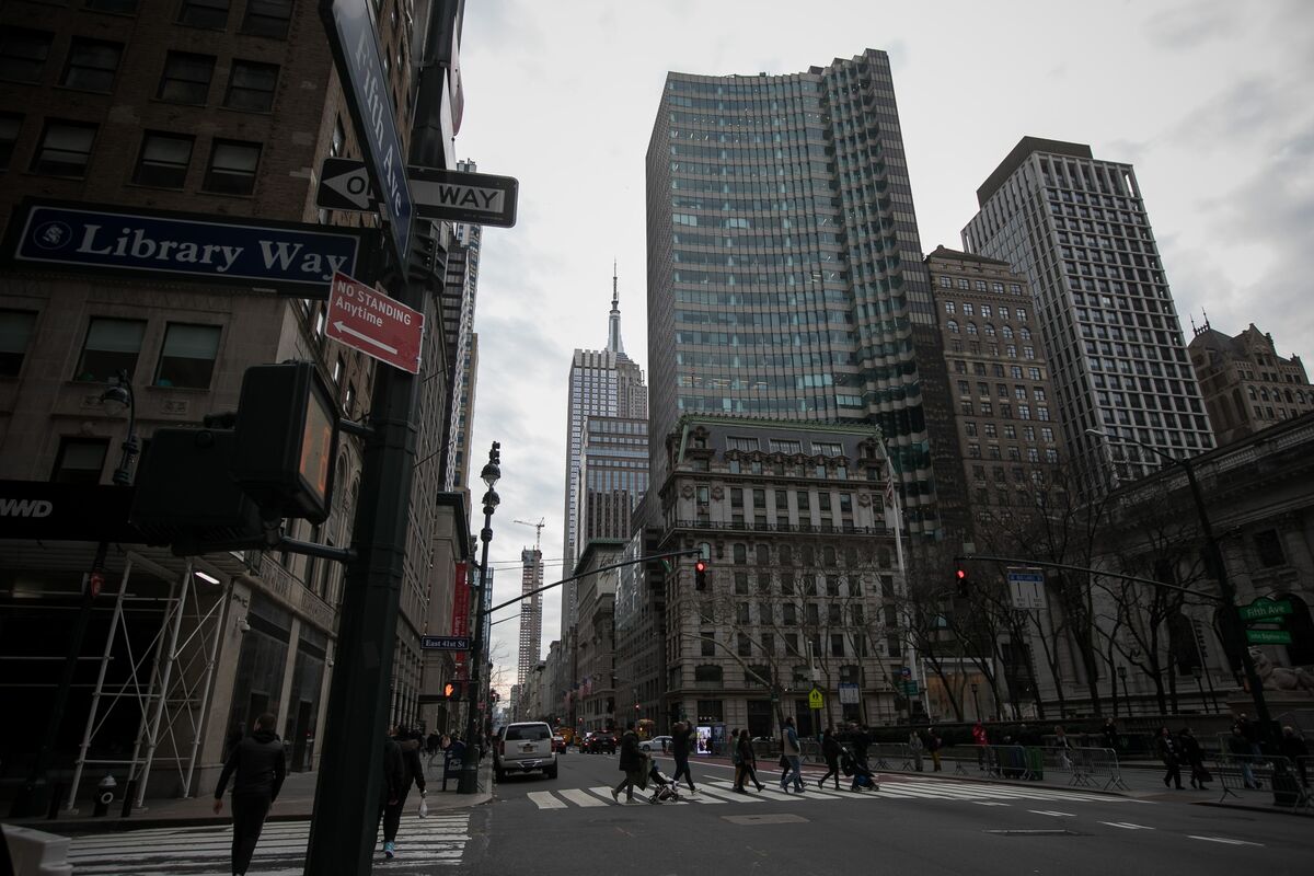 NYC’s Former HSBC Tower Seeks More Than $800 Million in Sale
