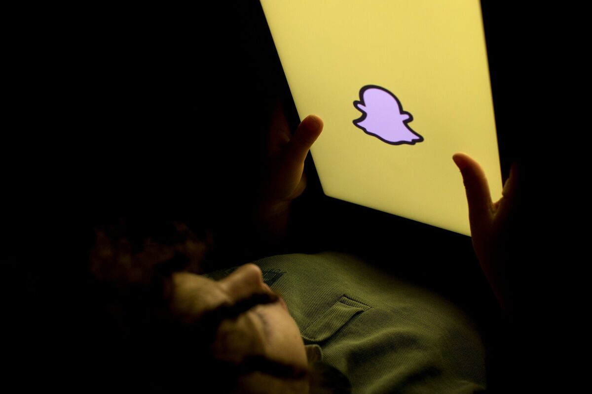 EU Probes Snapchat in Child Safety Crackdown