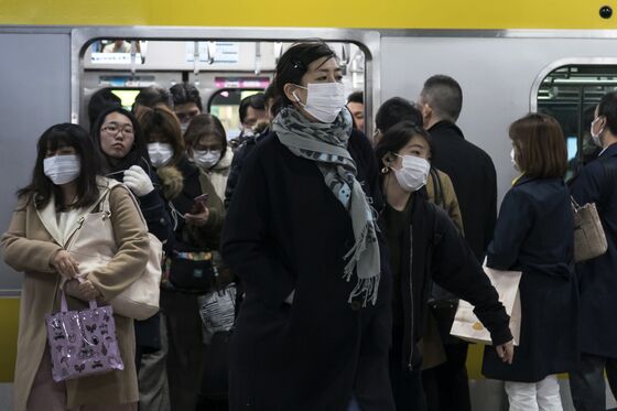 One Mask a Day for Doctors Reveals Japan’s Virus Struggle