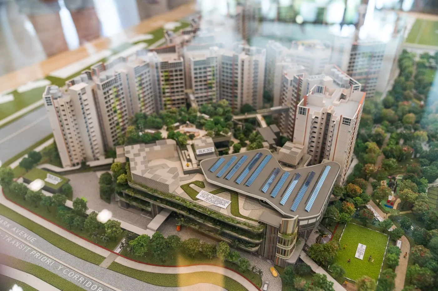
A model of Tengah shows a blend of solar energy, vertical gardens and rooftop cooling plants.&nbsp;

Photographer: Lauryn Ishak/Bloomberg
