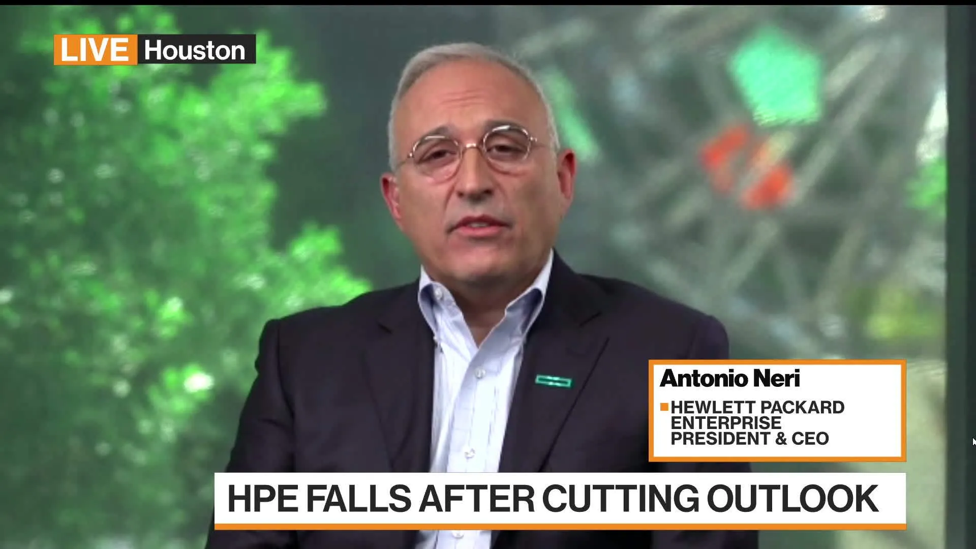 Watch HPE CEO Sees Supply Chain Issues Lasting Into 2023 - Bloomberg