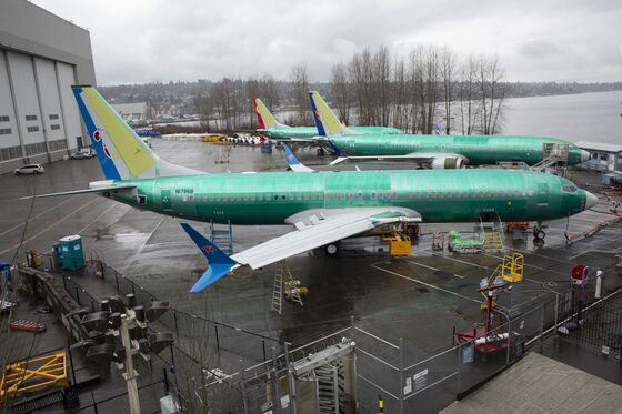 Boeing Pilot’s 2016 Worry on ‘Egregious’ Max Roils Jet’s Future