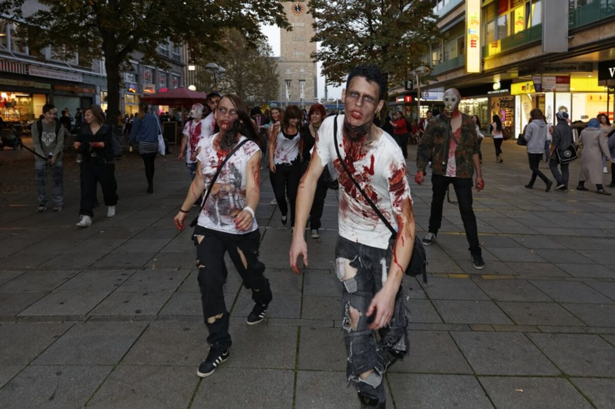Cornell Researchers Say Cities Are the Worst Place to Be During the Zombie  Apocalypse - Bloomberg