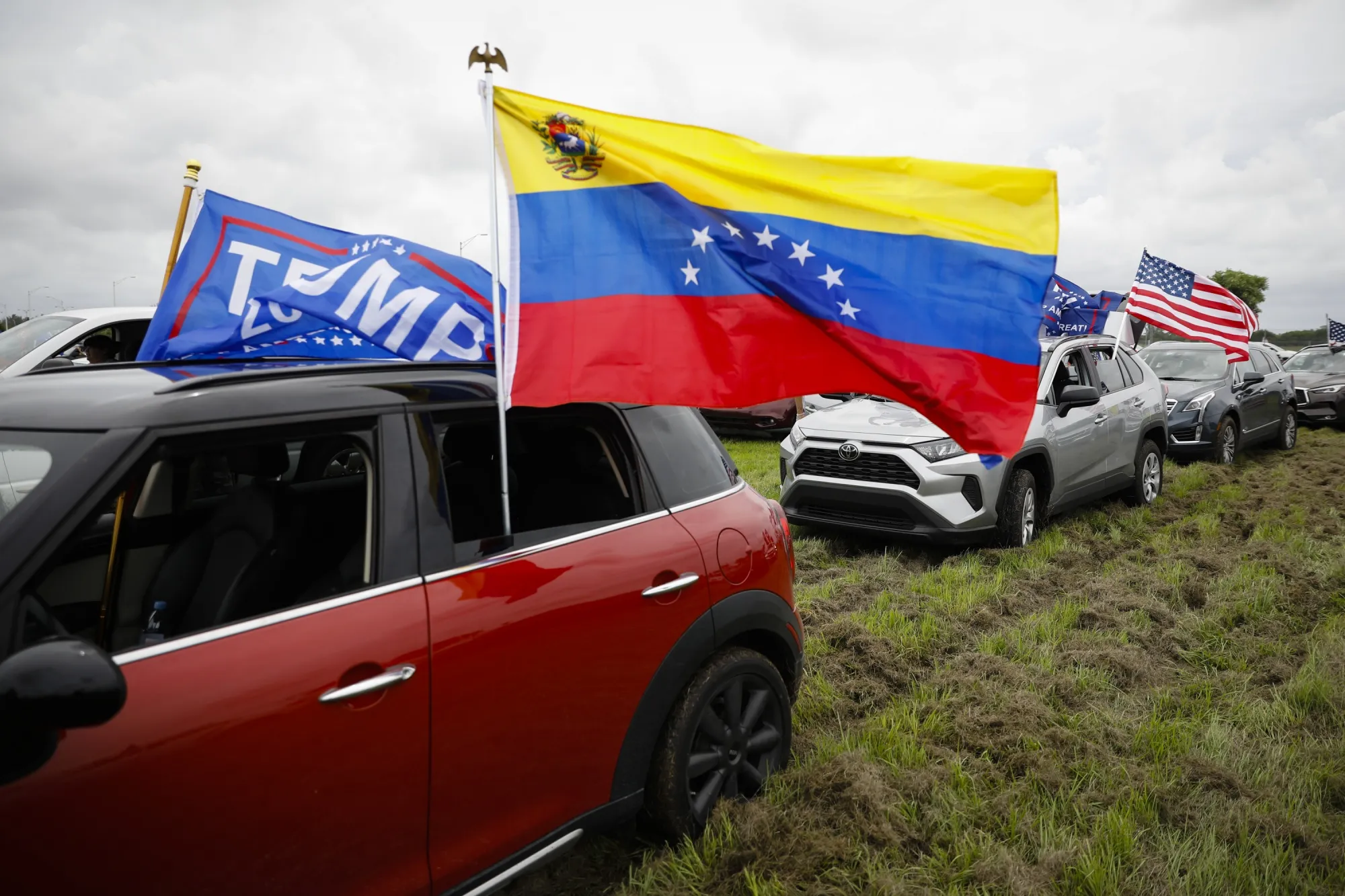 A Venezuelan flag sits on a car during an auto caravan at Doral Central Park in Doral, Florida, U.S., on&nbsp;Sept. 13.