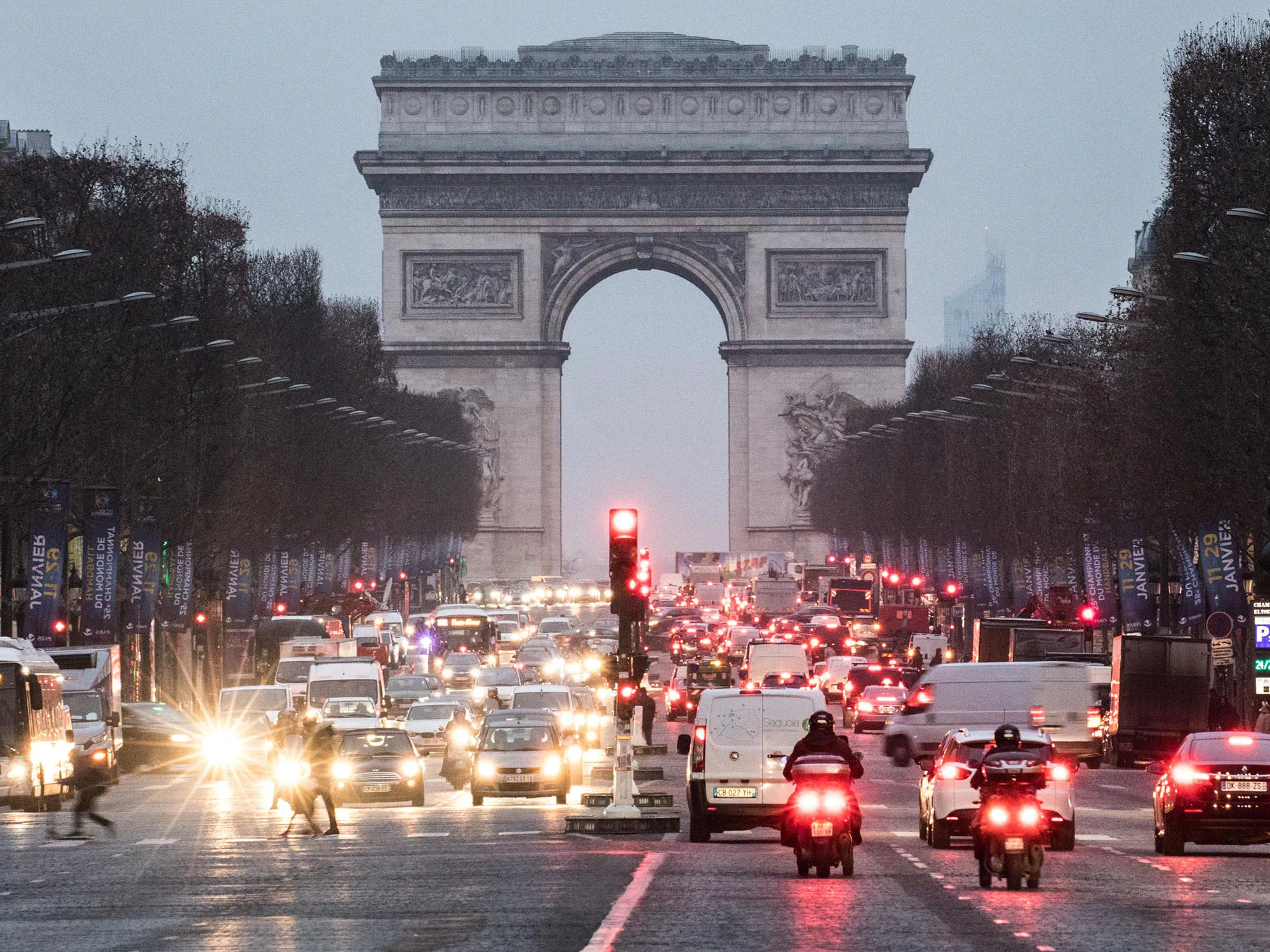What should be the common language (for cars)?