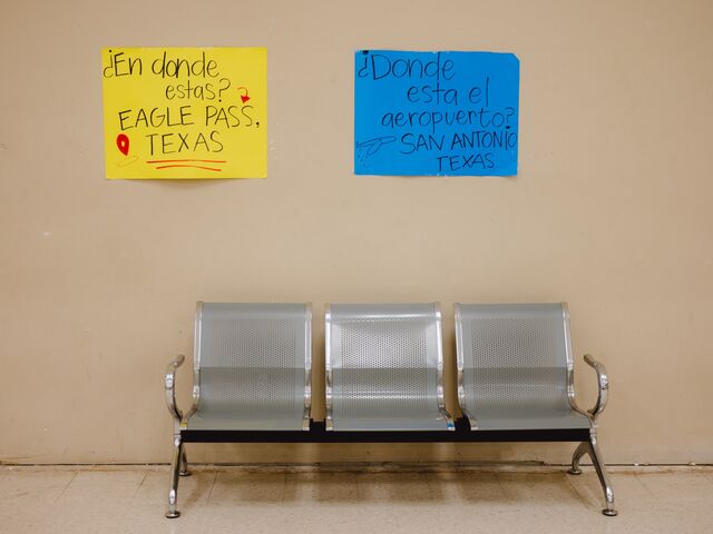 At Mission: Border Hope, signs in Spanish inform migrants of their location. 