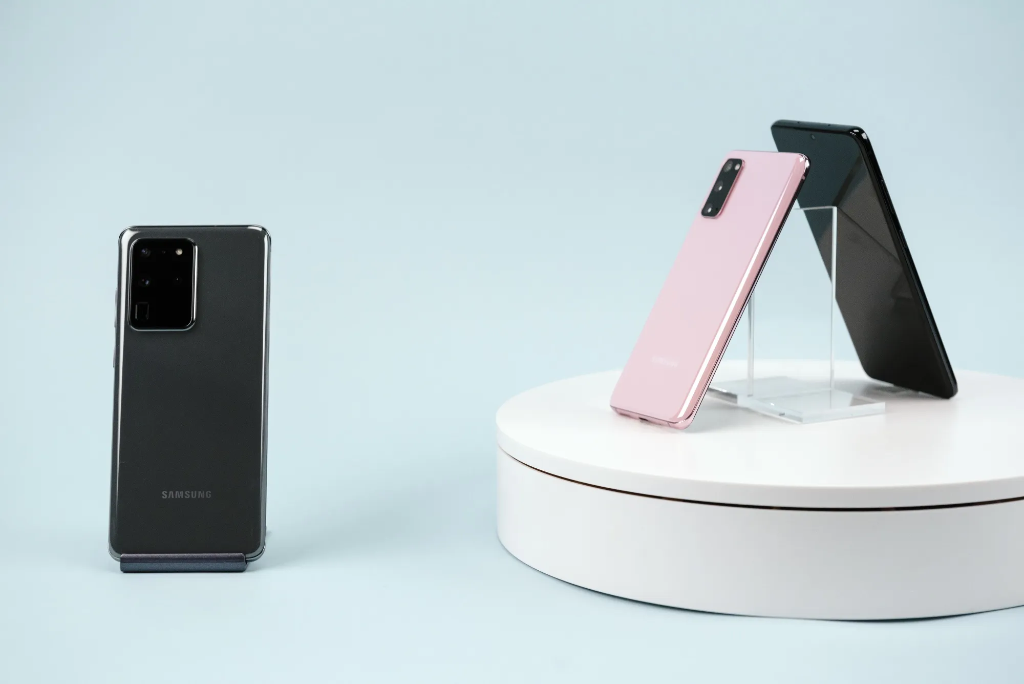 SAMSUNG - 美品　ギャラクシー　定価約１０万　サムスン　S20　Samsung Galaxy S20 新品 45,200円 中古 15,000円 | ネット最安値の価格