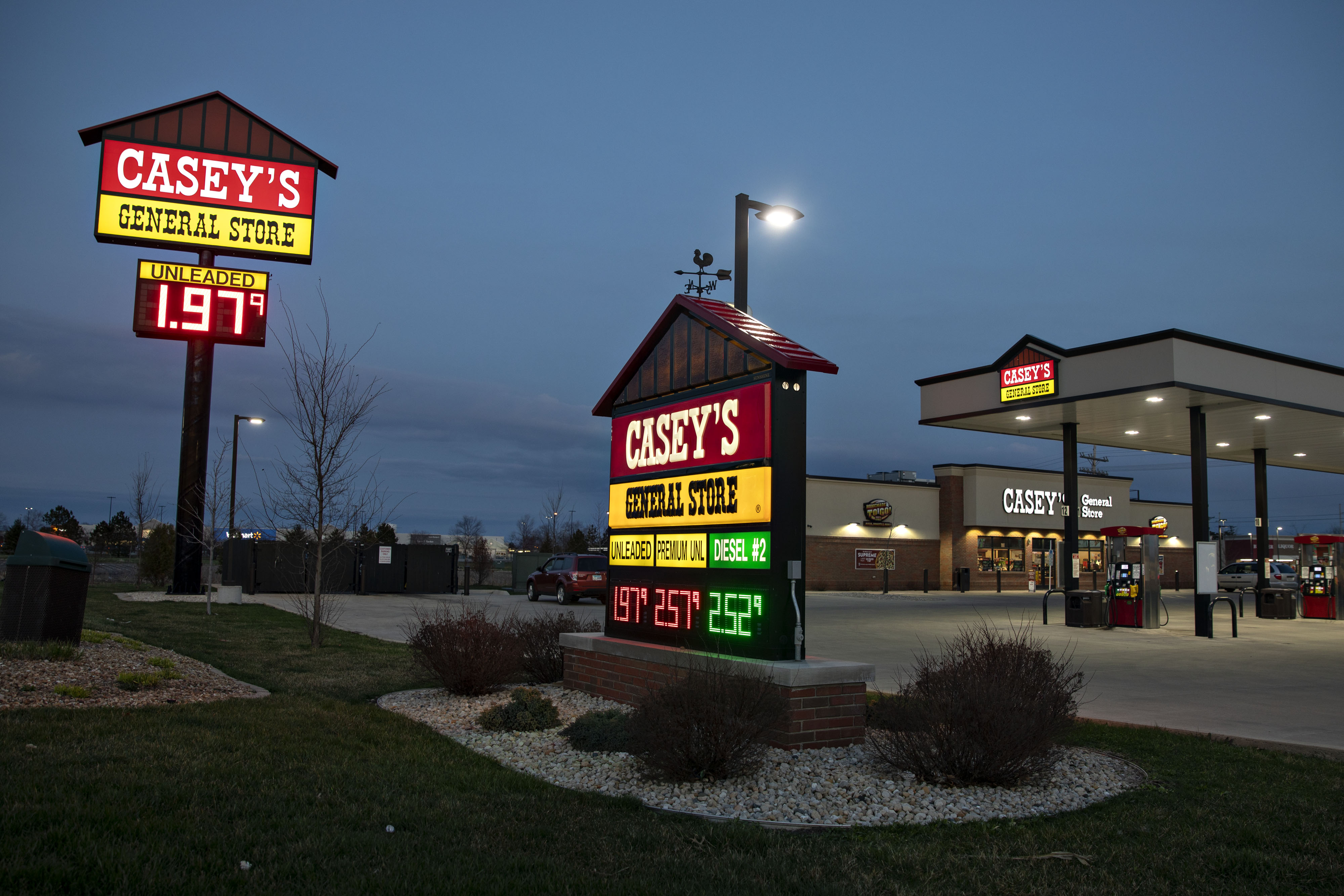 Casey’s (CASY) CEO Says Midwestern Shoppers Are Trading Down to Cut