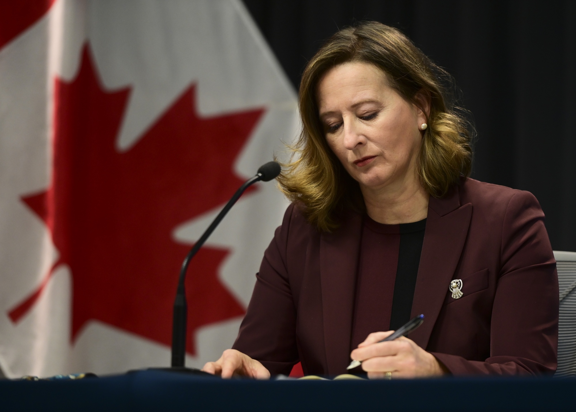 Top Deputy Wilkins to Leave Bank of Canada Next Month Bloomberg