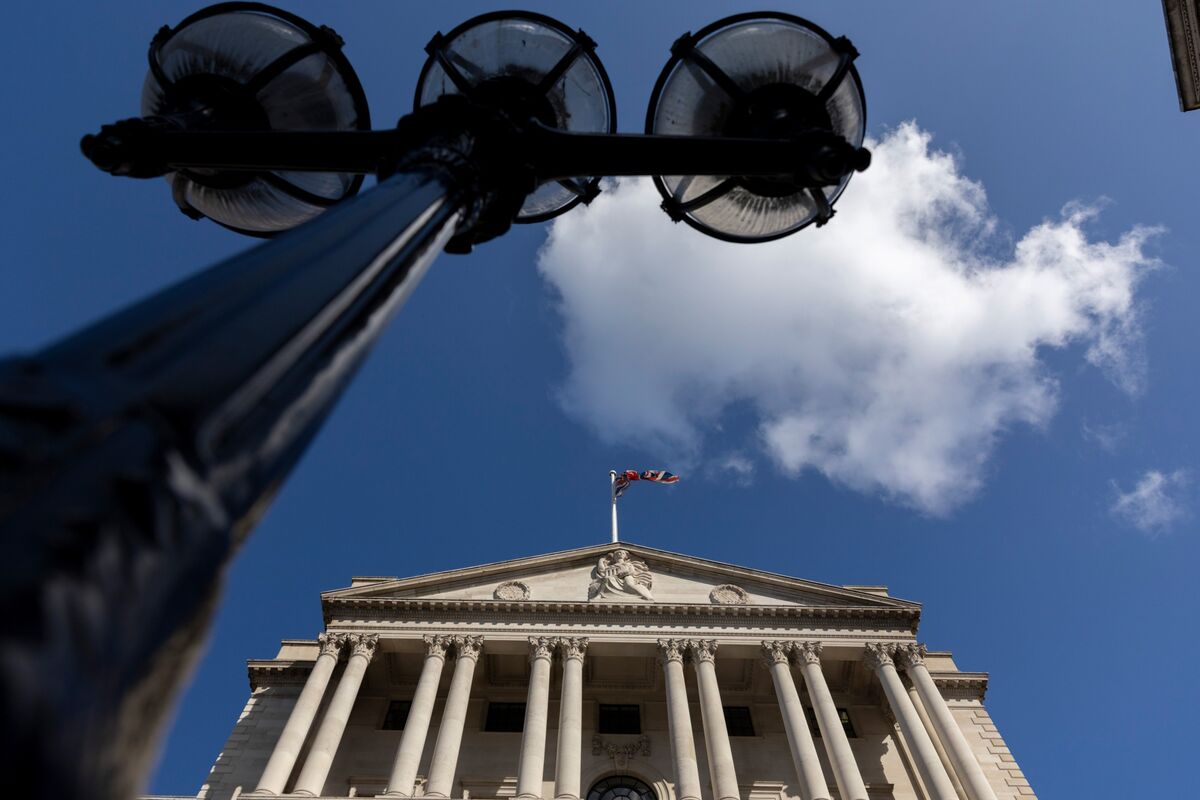 Traders Boost Bets BOE Will Hold Rate at 4% for Rest of 2025