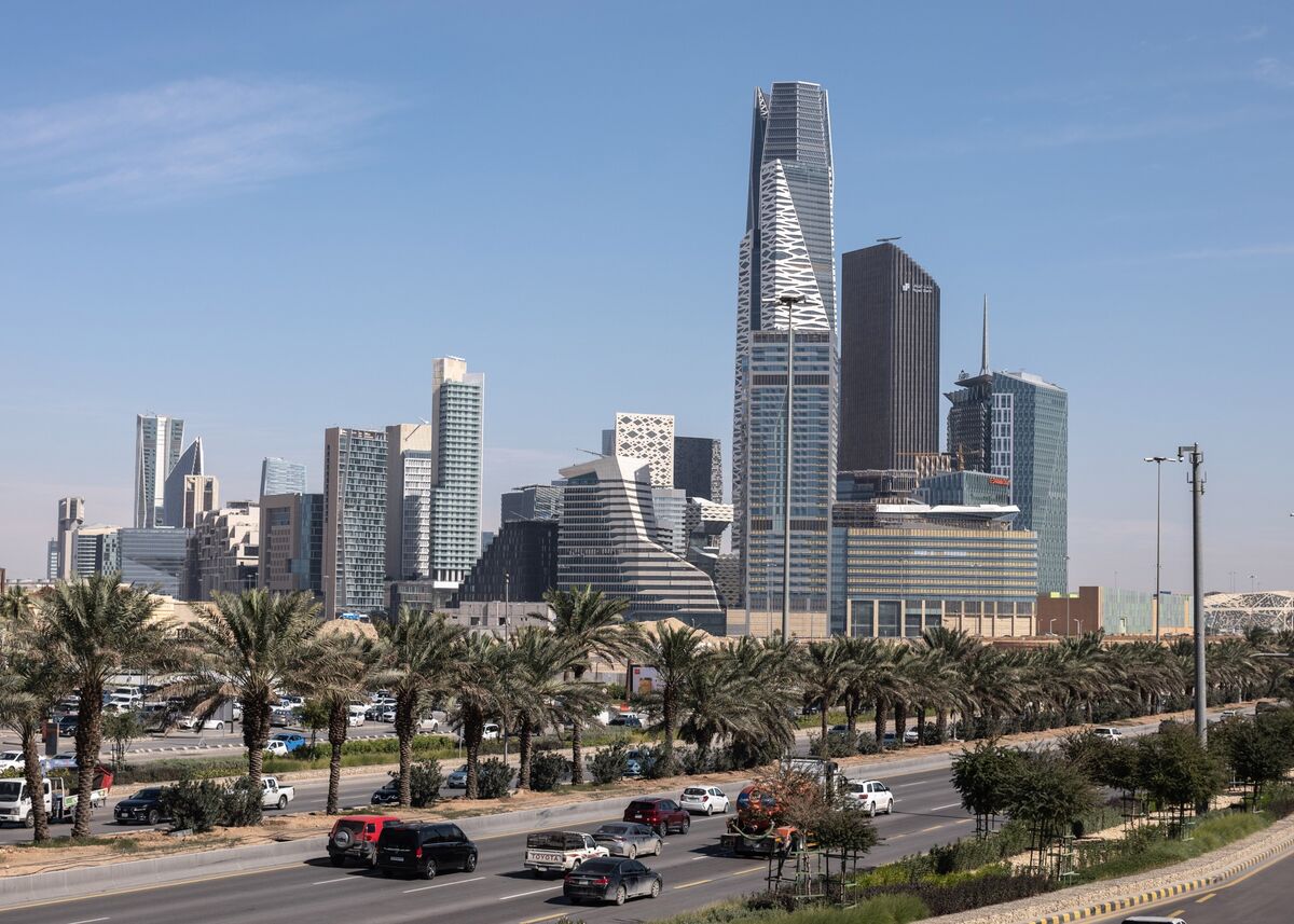 bloomberg.com - Yassmin Jabri - Saudi Venture Firms Press Ahead With Fundraising Despite War