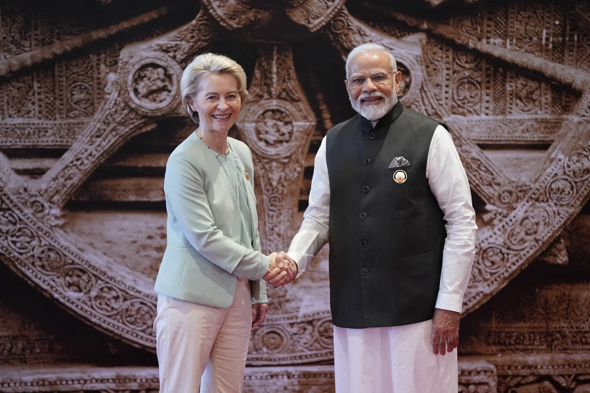 Ursula von der Leyen and Narendra Modi