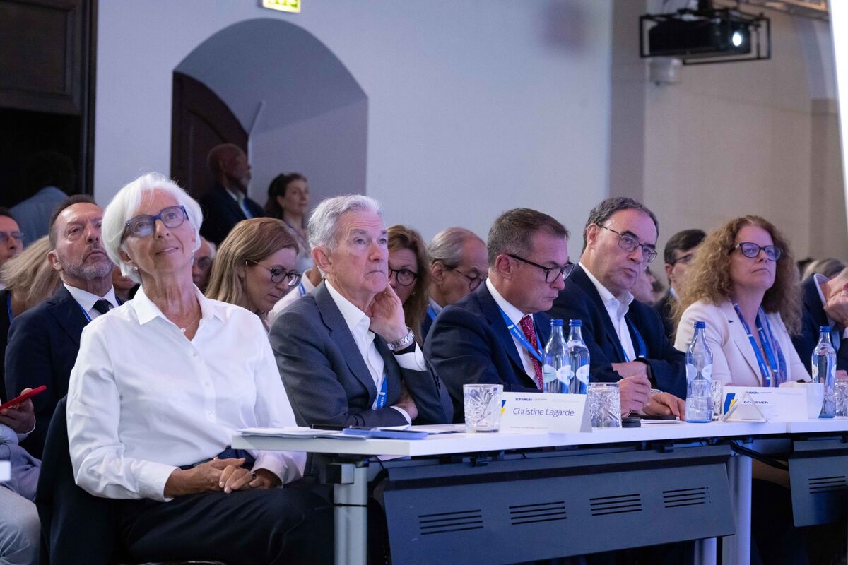 Central Bank Chiefs to Discuss Monetary Policy at ECB Sintra Summit