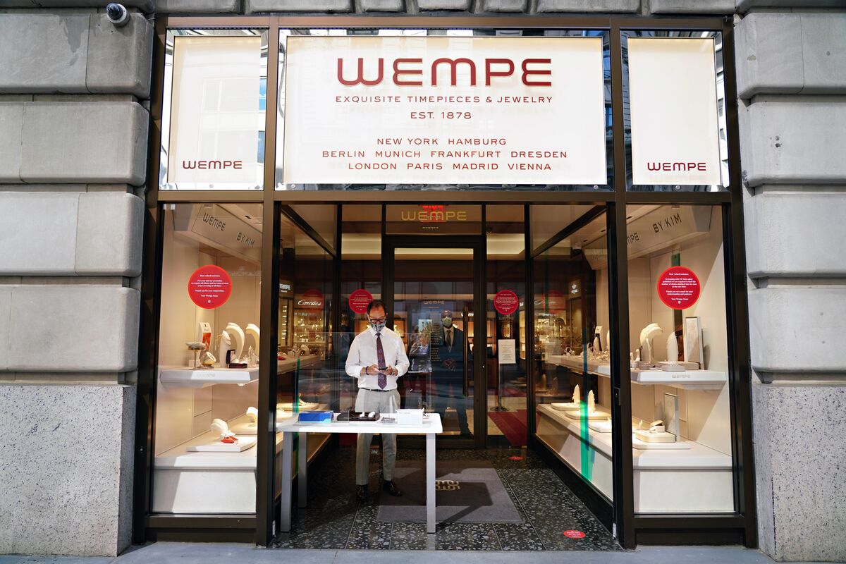 🟪"Wempe di Fifth Avenue: Raddoppia la Boutique Patek Philippe dopo il Ritiro di Rolex"