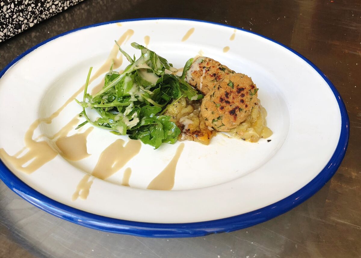 LabGrown Meat Backed by Gates, Tyson Foods Faces U.S. Oversight