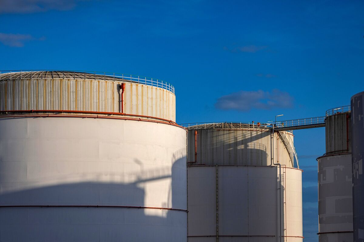 Germany Says Lower 60% Gas Storage Target Sufficient for Winter