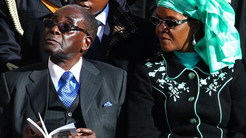 Robert Mugabe and his wife Grace