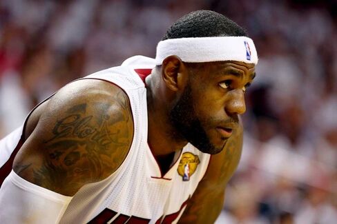 LeBron James Returns to Cleveland and Makes Dan Gilbert a Lucky Man