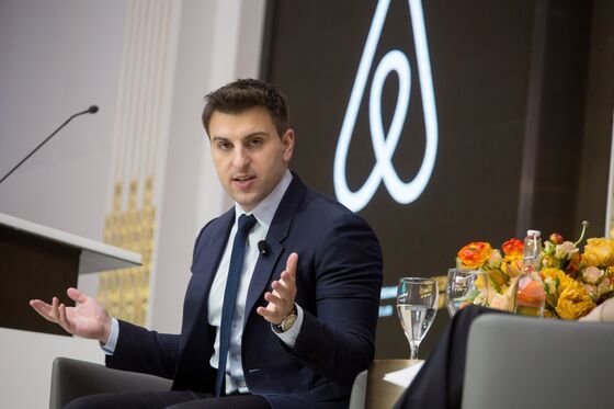 Airbnb Joins Vacation-Rental Sites Seeing Surge in Demand