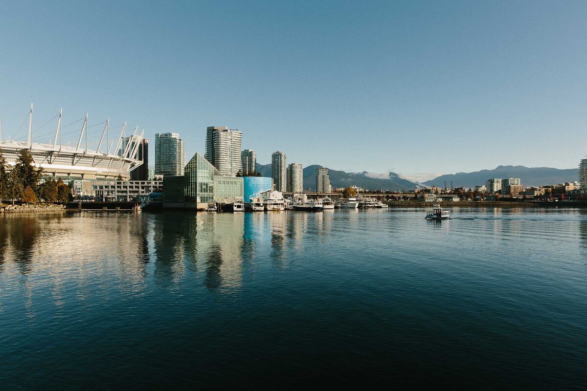 Vancouver Is Drowning In Chinese Money Bloomberg - 