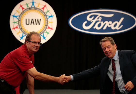 Car-Plant Closings, Corruption Color Detroit Three-UAW Talks