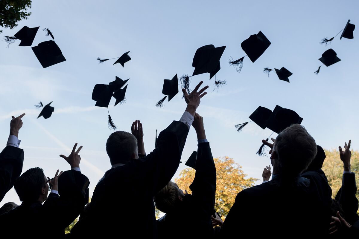 It’s Not Just You: New Grads Face the Tightest Labor Market in Years ​​​​​