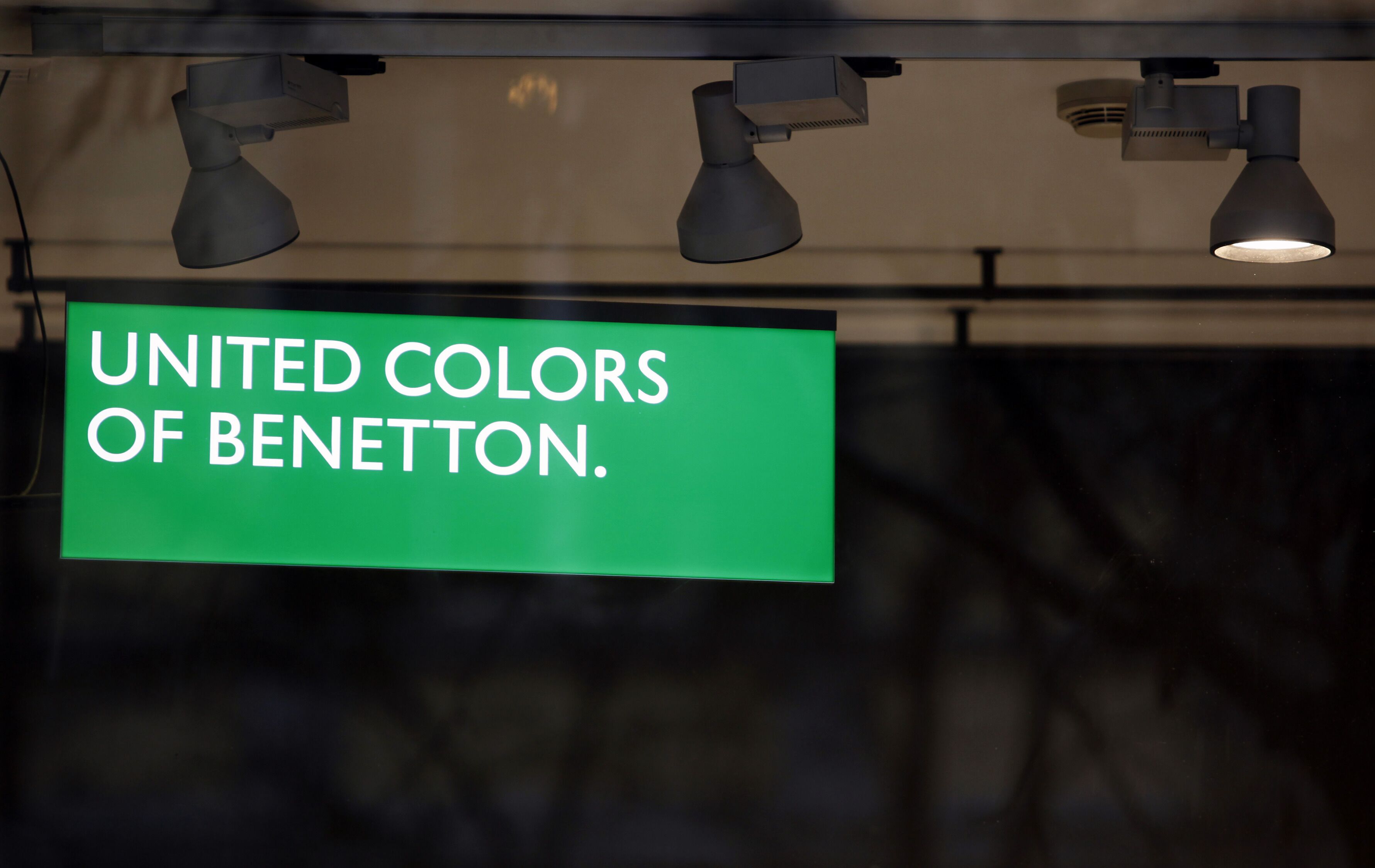 Benetton Death Opens Succession Dilemma at Billionaire Family ...